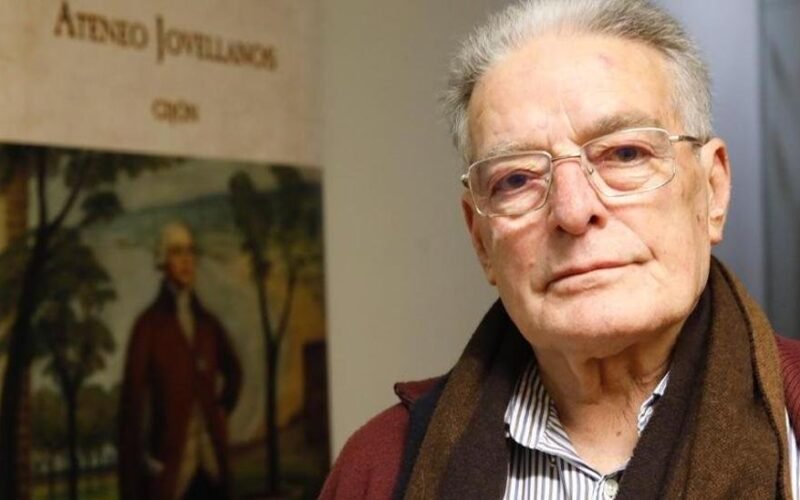 José Martín Lanchas presenta ‘El discípulo predilecto de Jesús’