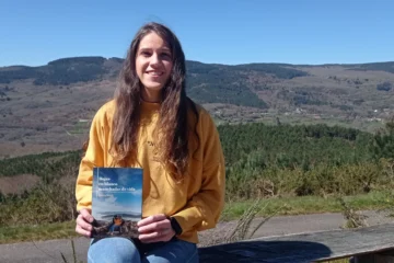 Rebeca Neta transforma emociones en poesía en su nuevo libro