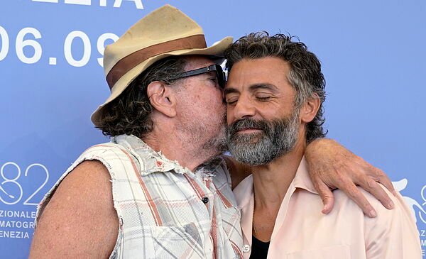 ‘In the Hand of Dante’: Julian Schnabel se marca un Coppola (***)