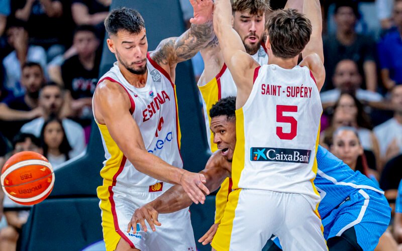 Entre la crueldad y la impotencia, Grecia despide a España del Eurobasket en otro desenlace agónico