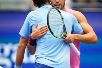 Alcaraz niega la inmortalidad a Djokovic y jugará su segunda final del US Open