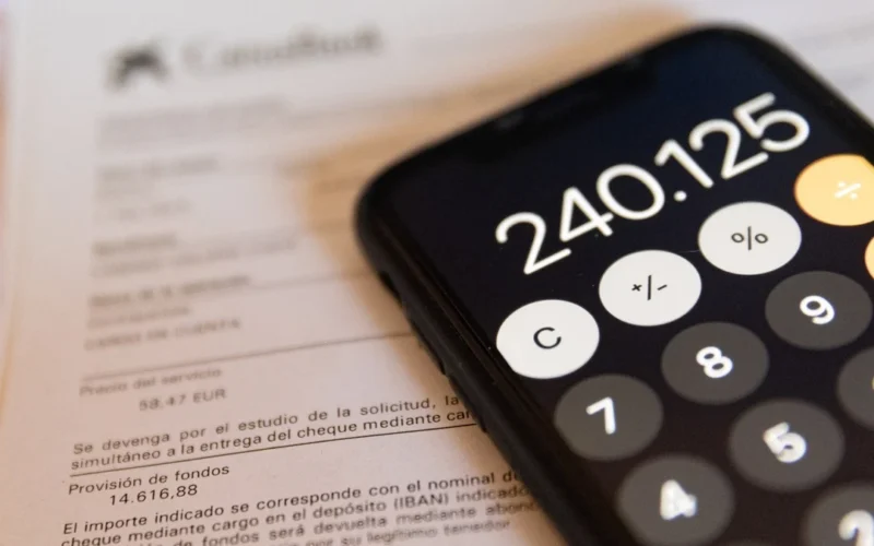 Un estudio sobre vivienda revela que el 85% de las nuevas hipotecas compradas en España pertenecen a personas que ya tienen al menos una vivienda en propiedad