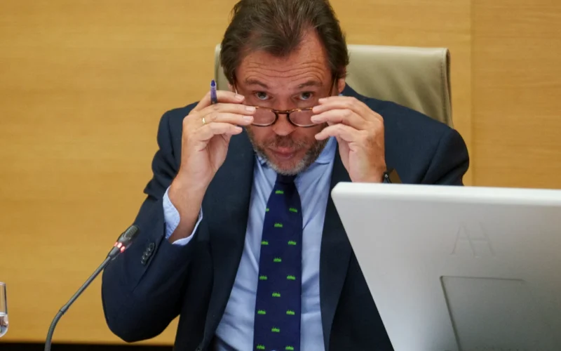Otra parálisis en los trenes desmonta las excusas de Puente