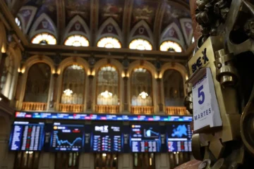 El Ibex 35 se da la vuelta y pierde el ritmo