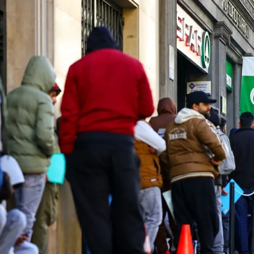 «Los expedientes de Extranjería han aumentado más del 25%»: CSIF urge al Gobierno planificar la regularización de inmigrantes para evitar el «colapso» del servicio