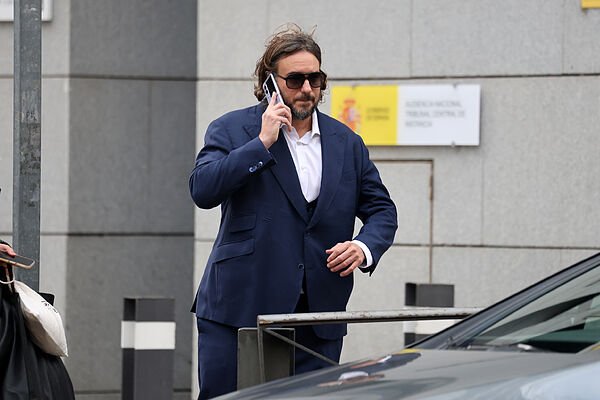 La Audiencia Nacional deja en libertad bajo fianza a Francisco de Borbón pero le prohíbe salir de España