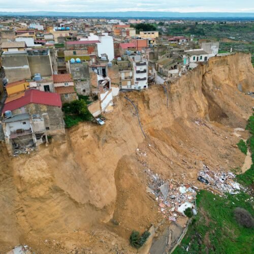 Niscemi, un pueblo en el abismo