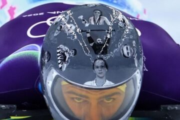 El COI impide al abanderado ucraniano competir con un casco con imágenes de la guerra