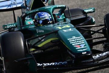 El estreno de Alonso en Bahrein tampoco levanta la moral de Aston Martin: «Lo mejor del coche es la decoración»
