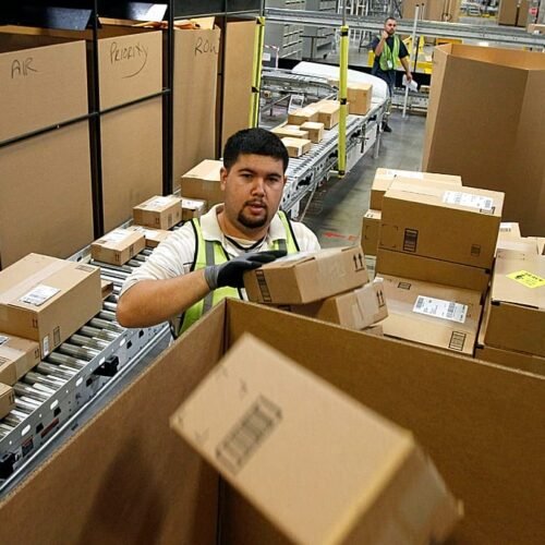 Amazon compra la startup suiza Rivr para usar robots en el reparto a domicilio