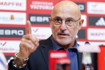 Luis de la Fuente aprovecha las bajas y revoluciona la lista de España: Joan García, Víctor Muñoz, Barrenetxea, Soler…