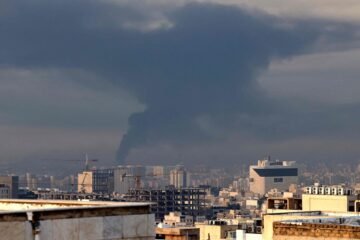 Irán avisa ahora que mantendrá la escalada bélica en   países del Golfo «hasta vengar  la muerte de Jamenei» y Trump asegura que se ha destruido su fuerza aérea