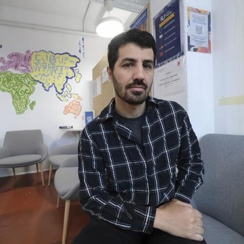 Ramtin Zigorat, activista gay iraní: «Me obligaban a ver ejecuciones para que supiera cómo iba a ser la mía»
