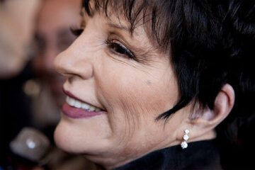 Liza Minnelli: «Lady Gaga me humilló en la gala de los Oscar. Me obligó a ir en silla de ruedas y me hablaba como si fuera idiota»