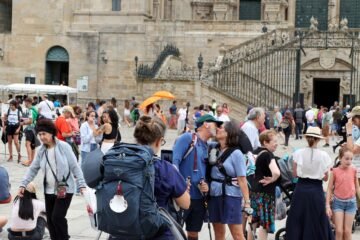 El Gobierno amenaza el Xacobeo 2027 tras acumular más de ocho meses de retraso en la activación de los incentivos fiscales