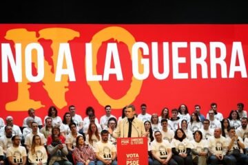 Más de 70 vuelos de EEUU en las bases de Rota y Morón mientras Sánchez proclama el ‘No a la guerra’
