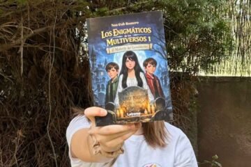 Noa Cob Romero debuta con “Los enigmáticos de los multiversos 1 – El misterio del cementerio”, una aventura juvenil llena de misterio, humor y fantasía
