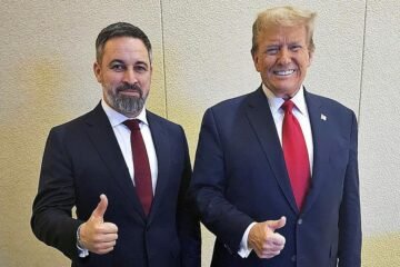 Vox se ve abocado a gobernar con el PP tras una sangría de casi 780.000 votos en la pugna de la derecha durante su peor mes por la guerra de Trump