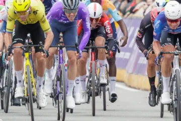 El Tour de Flandes 2026, en directo hoy: guías completas para verlo gratis o por suscripción en todo el mundo