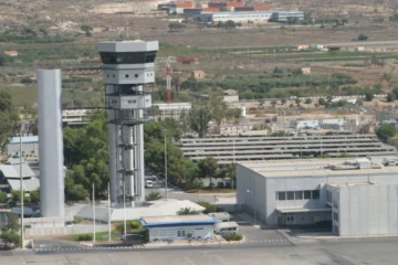 Nuevo frente en los aeropuertos: los controladores aéreos de Saerco convocan una huelga indefinida a partir del 17 de abril