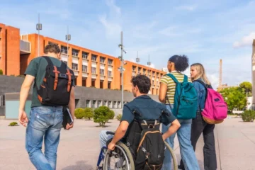 Madrid impulsa una ayuda de hasta 1.500 euros para estudiantes con discapacidad: requisitos y cómo solicitarla