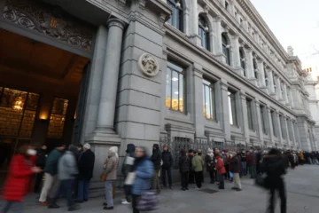 La rentabilidad de las Letras del Tesoro se dispara a máximos desde 2024 ante las previsibles subidas de tipos del BCE por la guerra