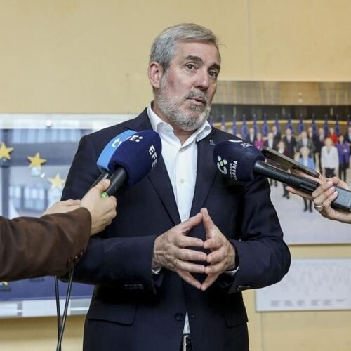 Clavijo rechaza que el crucero con hantavirus haga escala en Canarias por falta de «seguridad» y el Gobierno pide «no generar alarmismos»