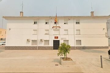 Una madre denuncia que  un hombre intentó engañar a su hija con chucherías para llevársela en una furgoneta en Arroyo de San Serván (Badajoz)