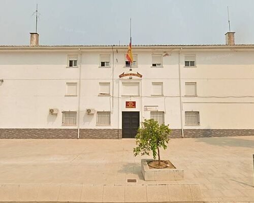 Una madre denuncia que  un hombre intentó engañar a su hija con chucherías para llevársela en una furgoneta en Arroyo de San Serván (Badajoz)