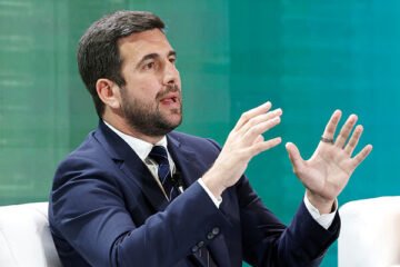 Riquelme confirma que dispone del aval y que decidirá «en los próximos días» si se presenta a las elecciones del Real Madrid