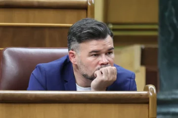 Próxima cesión del PSOE al independentismo: apoya un traje a medida para blindar los grupos de ERC o Junts en el Congreso