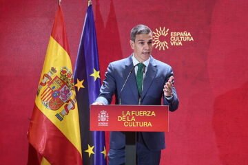 Pedro Sánchez y sus ministros sitúan la cultura como «una herramienta de penetración en el exterior» de su agenda política tras sus choques con Trump y Netanyahu: «Son valores»
