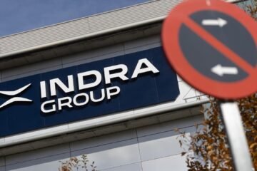 Indra sube un 5,28% en Bolsa tras anunciar la venta del 100% de su consultora MBC