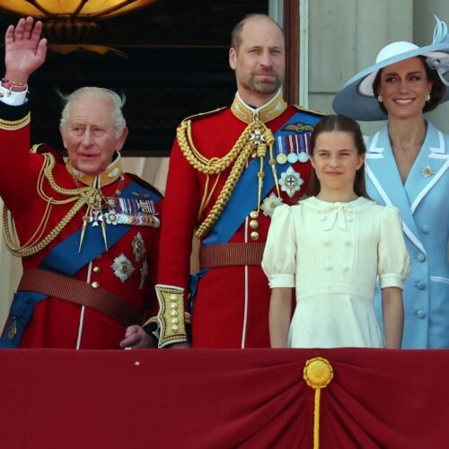 Del estornudo de George a la discreta corrección de Kate: las anécdotas del Trooping the Colour