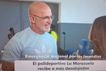 Luis de la Fuente, en el polideportivo de Marazuela para acompañar a los desalojados: «Es mi obligación estar aquí para animar a la gente, sintiéndonos partícipes de su dolor»
