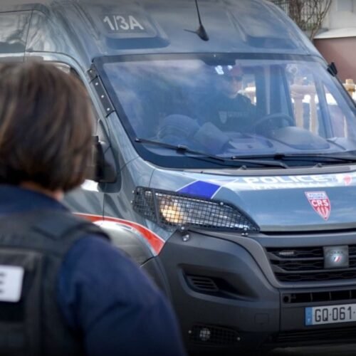 Tres heridos en París en un ataque con cuchillo en la Puerta de Clichy