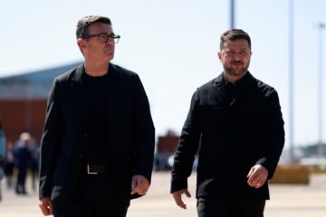 Zelenski se reúne con Burnham convertido en el nuevo aliado de EEUU contra Irán