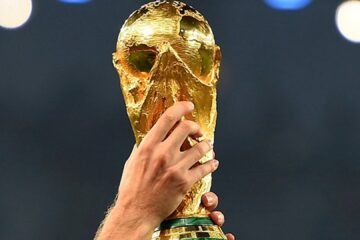 Por qué mis vecinos cantan los goles del mundial antes de poder verlos yo: las diferencias entre DAZN y RTVE en las retransmisiones