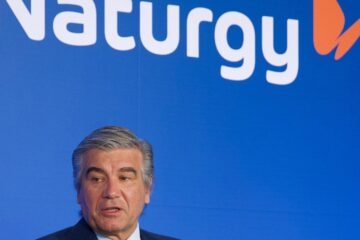 Naturgy eleva sus ganancias al récord de 1.215 millones hasta junio, un 6% más, y mejora sus previsiones para 2026