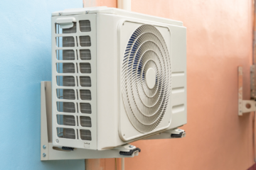 El «derecho a reparar» llega a España este 31 de julio: Europa forzará a las marcas a reparar móviles, electrodomésticos y otros dispositivos fuera de garantía a un precio razonable