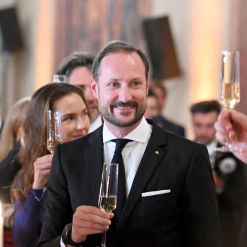 El príncipe Haakon viajará a Miami para apoyar a Noruega, su primer viaje tras el trasplante de Mette-Marit