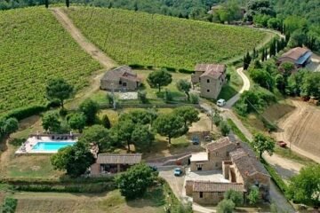 Estafa masiva en Booking: hackeado el perfil de un castillo en Siena para aparentar que se reservaba un inexistente apartamento en Roma