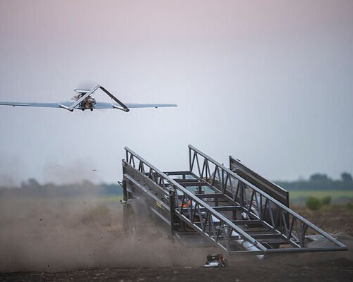 Al menos 13 muertos y 39 heridos: los drones ucranianos vuelven a atacar el corazón petroquímico de Rusia