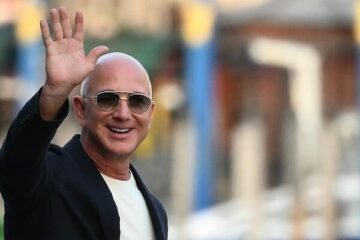 Un consorcio que incluye a Jeff Bezos compra un tercio del Liverpool