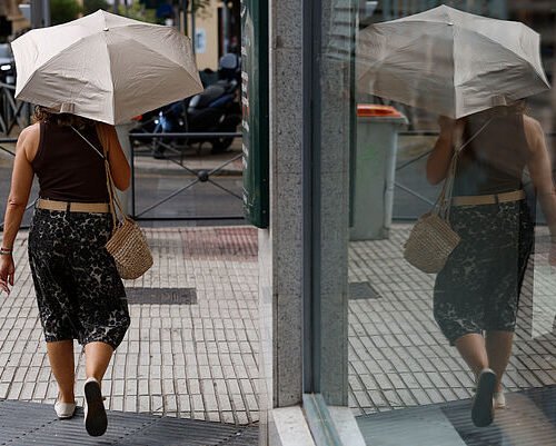 Casi toda España estará hoy en aviso por lluvias y tormentas, que pondrán en nivel naranja a cinco CCAA