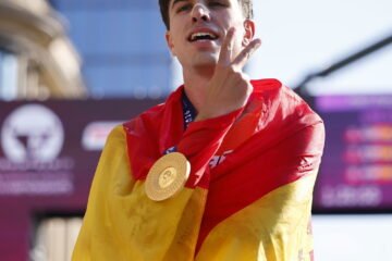 Paul McGrath, el nuevo prodigio de la marcha estudia periodismo y se apoya en la religión: «A partir de ahora, un bronce o una plata será un fracaso»
