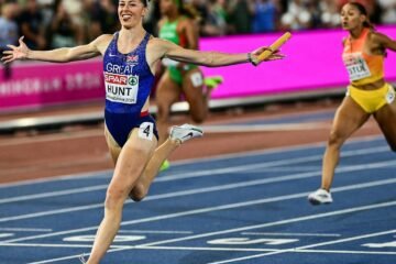 Bronce del relevo mixto 4×100 y Arce en el 3.000 y las chicas del 4×400 se quedan al borde de la medalla
