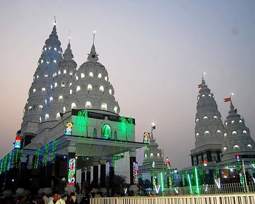 Una avalancha humana deja siete mujeres muertas y 14 heridas en un templo en la India