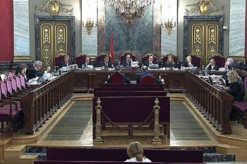 El ‘ejército de buenos funcionarios’ que se plantó para frenar la corrupción del PSOE