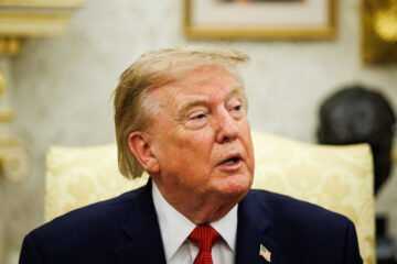 Trump manda a callar a reportera de CNN que le preguntó sobre Corea del Norte: «Tus hijos se sentirán indignados y avergonzados»